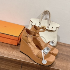 Hermes Sandals